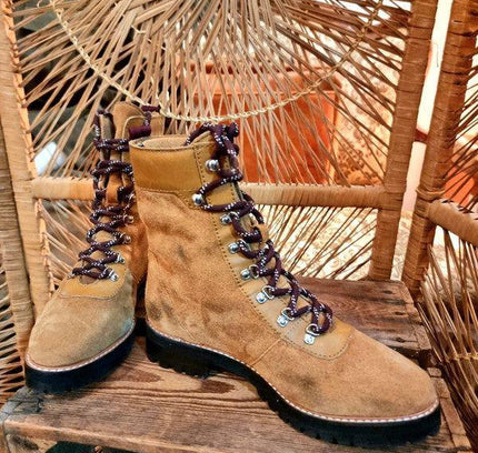 Vintage 80's Lace Up Boots - Yatva