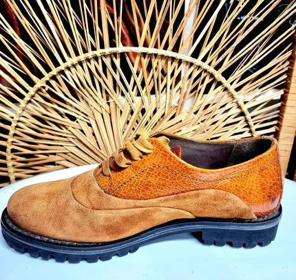 Vintage 80's Lace up Shoes - Yatva