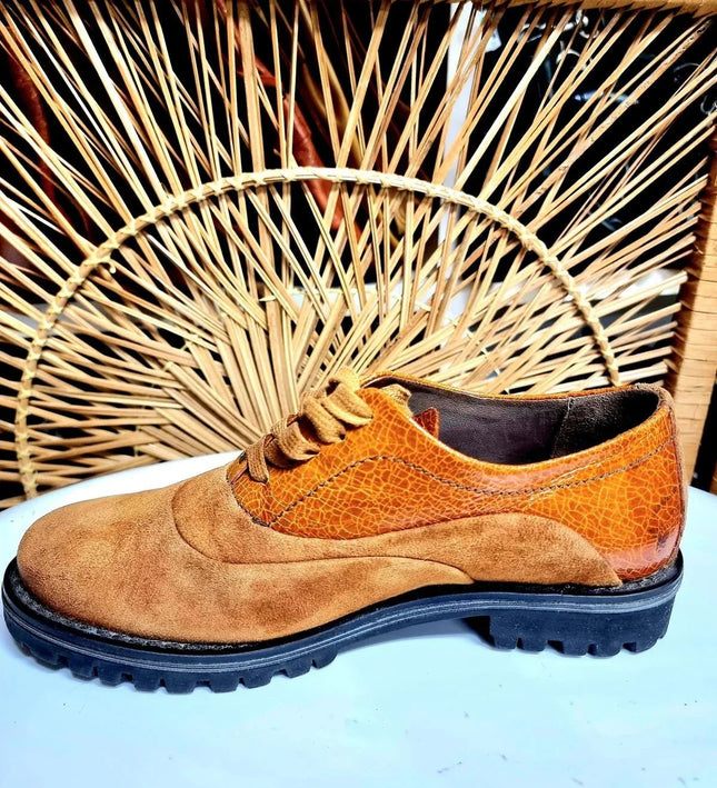 Vintage 80's Lace up Shoes - Yatva