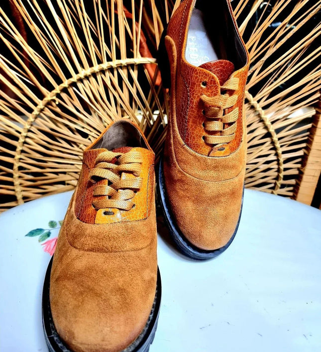 Vintage 80's Lace up Shoes - Yatva