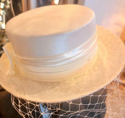 Vintage 80's Ladies Vintage Bowler Styled Hat - Yatva