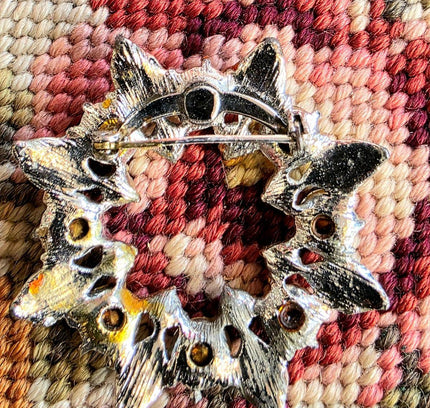 Vintage 80's Leaf Brooch - Yatva