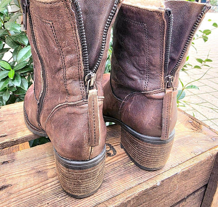 Vintage 80's Leather Ankle Boots - Yatva