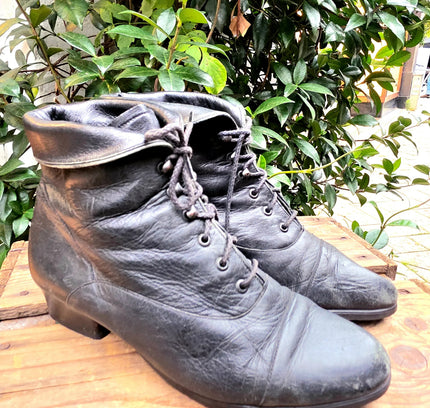 Vintage 80's Leather Ankle Boots - Yatva