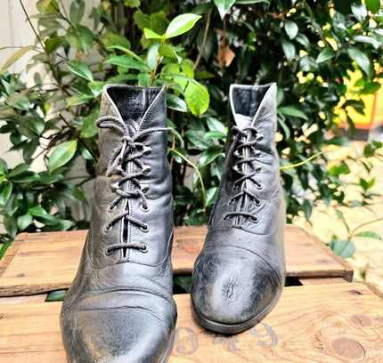 Vintage 80's Leather Ankle Boots - Yatva