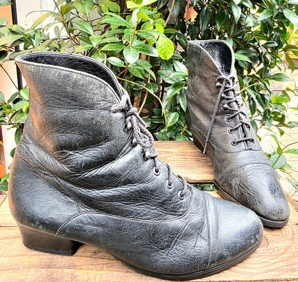 Vintage 80's Leather Ankle Boots - Yatva