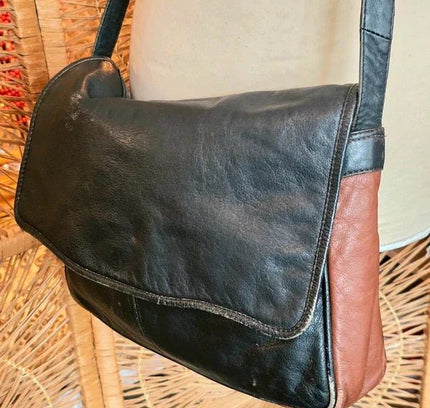 Vintage 80's Leather Handbag - Yatva