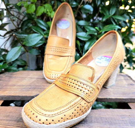 Vintage 80's Leather Moccasin Heels - Yatva