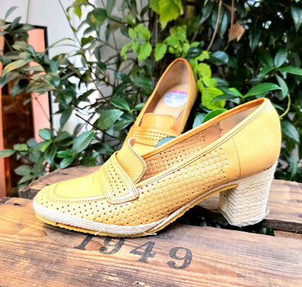 Vintage 80's Leather Moccasin Heels - Yatva
