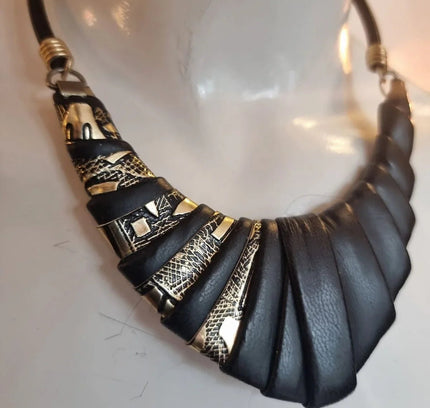 Vintage 80´s Leather Necklace - Yatva