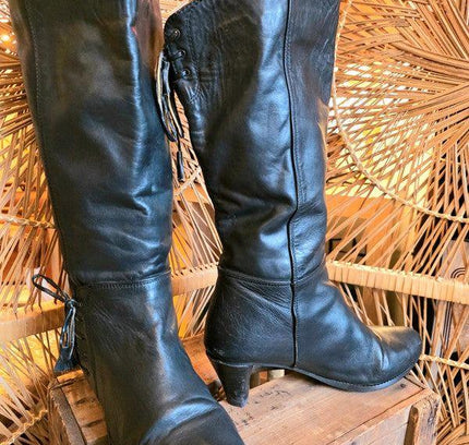 Vintage 80s Leather Pull up Boots - Yatva