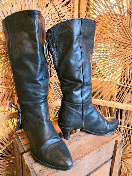 Vintage 80s Leather Pull up Boots - Yatva