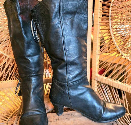 Vintage 80s Leather Pull up Boots - Yatva