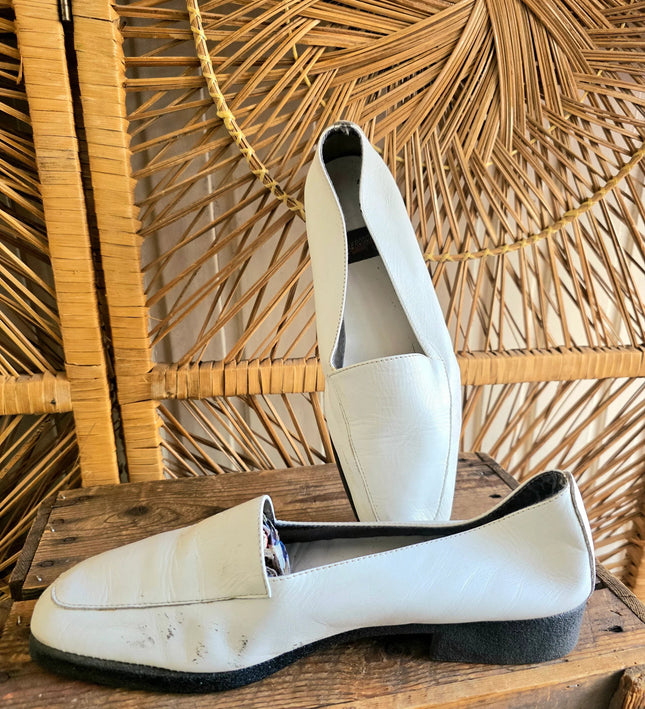 Vintage 80s Leather Slip On Loafers - Yatva