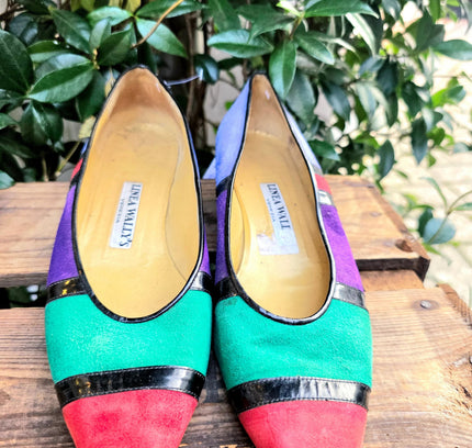 Vintage 80's Linea Wally's Slip on Shoes - Yatva