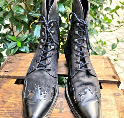 Vintage 80's Loredo Western Ankle boots - Yatva
