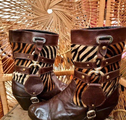 Vintage 80's LS Leather Leopard Boots - Yatva