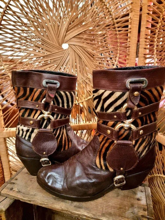 Vintage 80's LS Leather Leopard Boots - Yatva