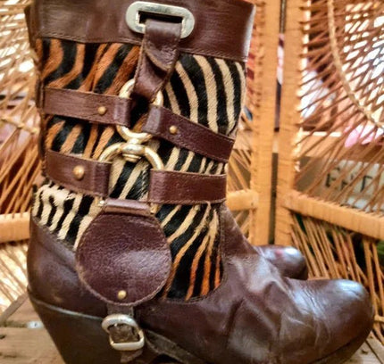 Vintage 80's LS Leather Leopard Boots - Yatva