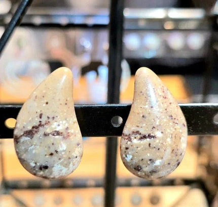 Vintage 80's Lucite Clip - On Earrings - Yatva