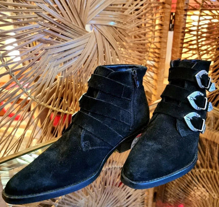Vintage 80's Lucy Ankle Boots - Yatva