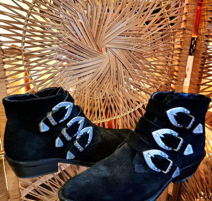 Vintage 80's Lucy Ankle Boots - Yatva