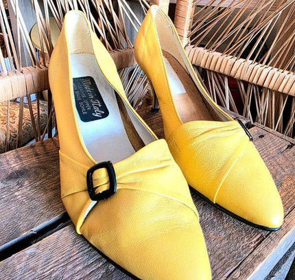 Vintage 80s (Made in Italy) Pointed Heel Shoes - Yatva
