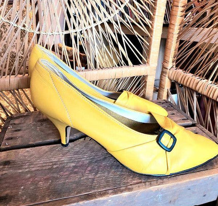 Vintage 80s (Made in Italy) Pointed Heel Shoes - Yatva