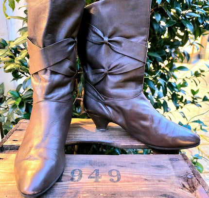 Vintage 80's Mid - Calf Boots - Yatva