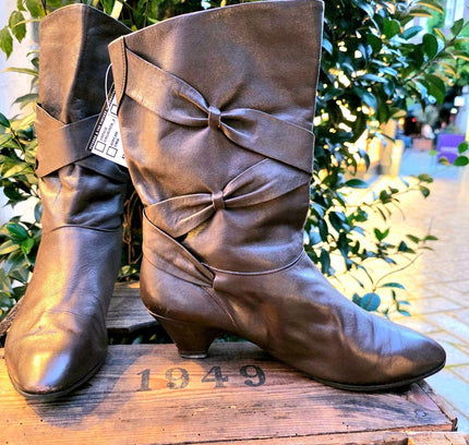 Vintage 80's Mid - Calf Boots - Yatva
