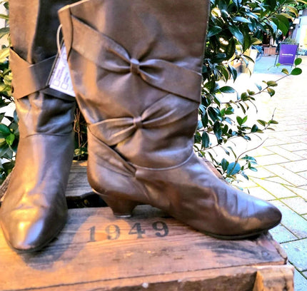 Vintage 80's Mid - Calf Boots - Yatva