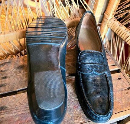 Vintage 80s Moccasin Slip on Shoes - Yatva