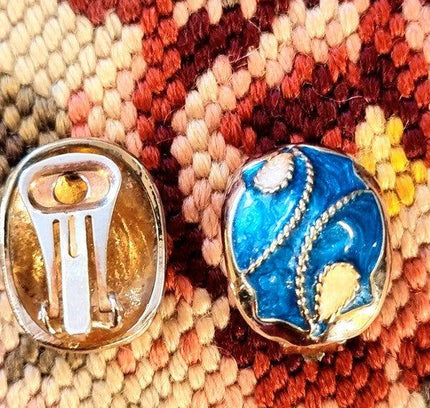 Vintage 80's Oval Clip - On Earrings - Yatva