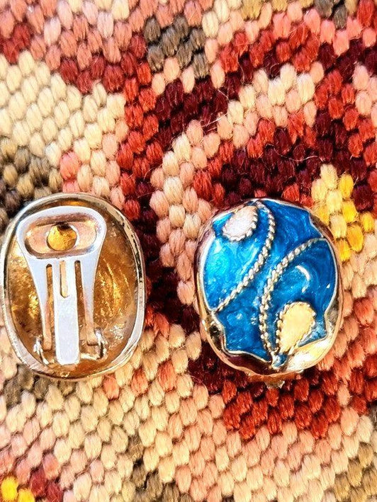 Vintage 80's Oval Clip - On Earrings - Yatva