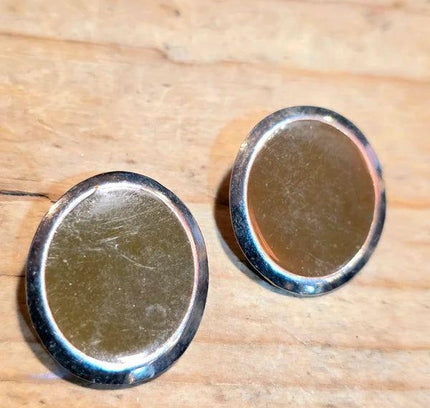 Vintage 80's Oval Clip - On Earrings - Yatva