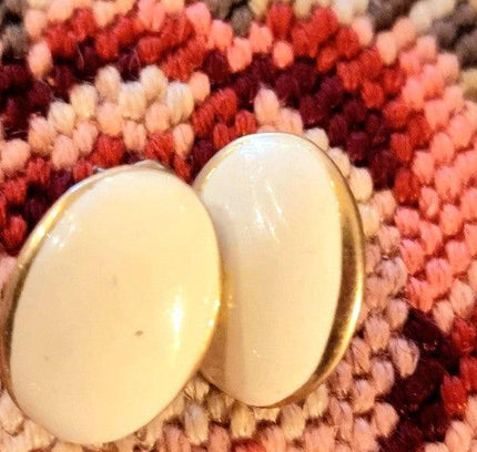 Vintage 80's Oval Earrings - Yatva