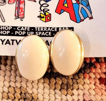 Vintage 80's Oval Earrings - Yatva
