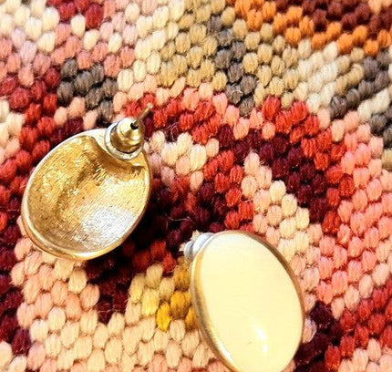 Vintage 80's Oval Earrings - Yatva