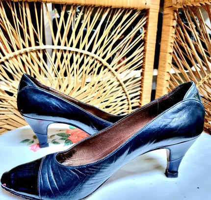 Vintage 80s Peter Kaiser Shoes - Yatva