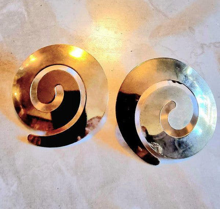 Vintage 80s Pierced Earrings - Yatva