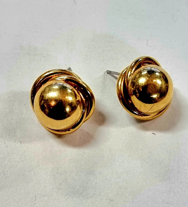 Vintage 80s Pierced Earrings - Yatva