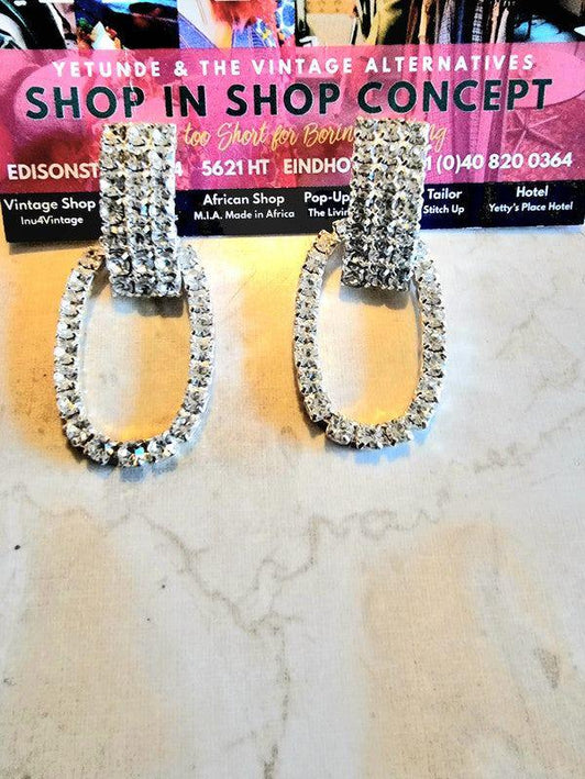 Vintage 80s Pierced Earrings - Yatva