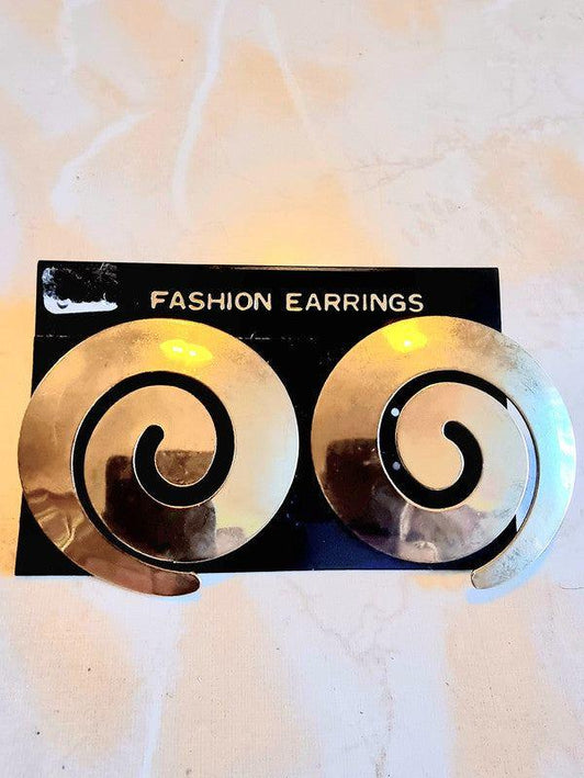 Vintage 80s Pierced Earrings - Yatva