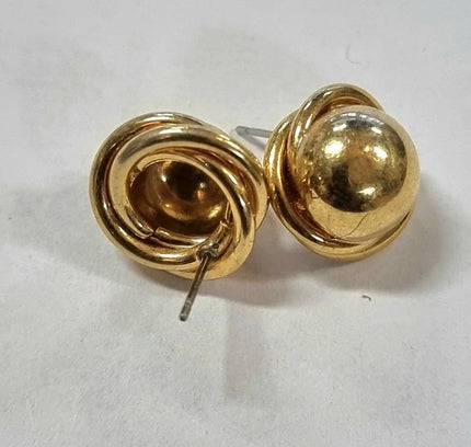 Vintage 80s Pierced Earrings - Yatva