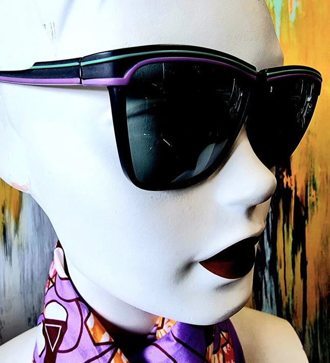 Vintage 80s Polaroid Sunglasses - Yatva