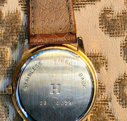 Vintage 80's Quartz Watch - Yatva