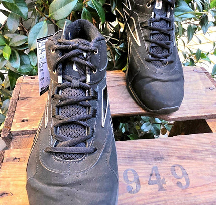 Vintage 80's Reebok Trainers - Yatva