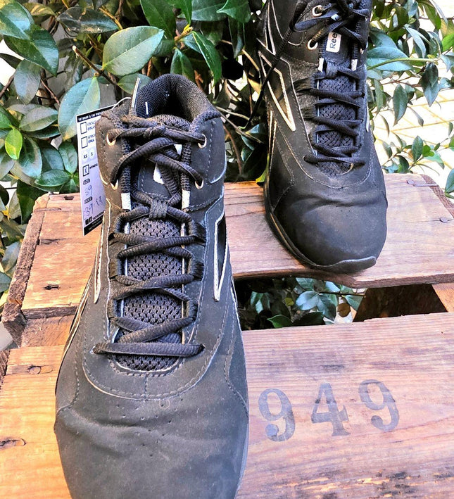 Vintage 80's Reebok Trainers - Yatva