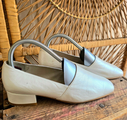 Vintage 80s Slip On Shoes - Yatva