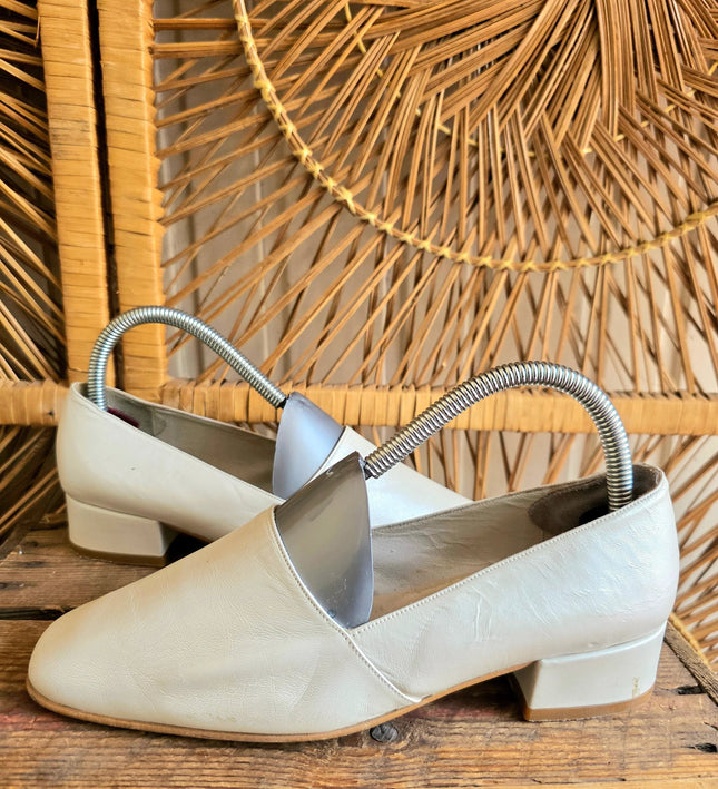 Vintage 80s Slip On Shoes - Yatva